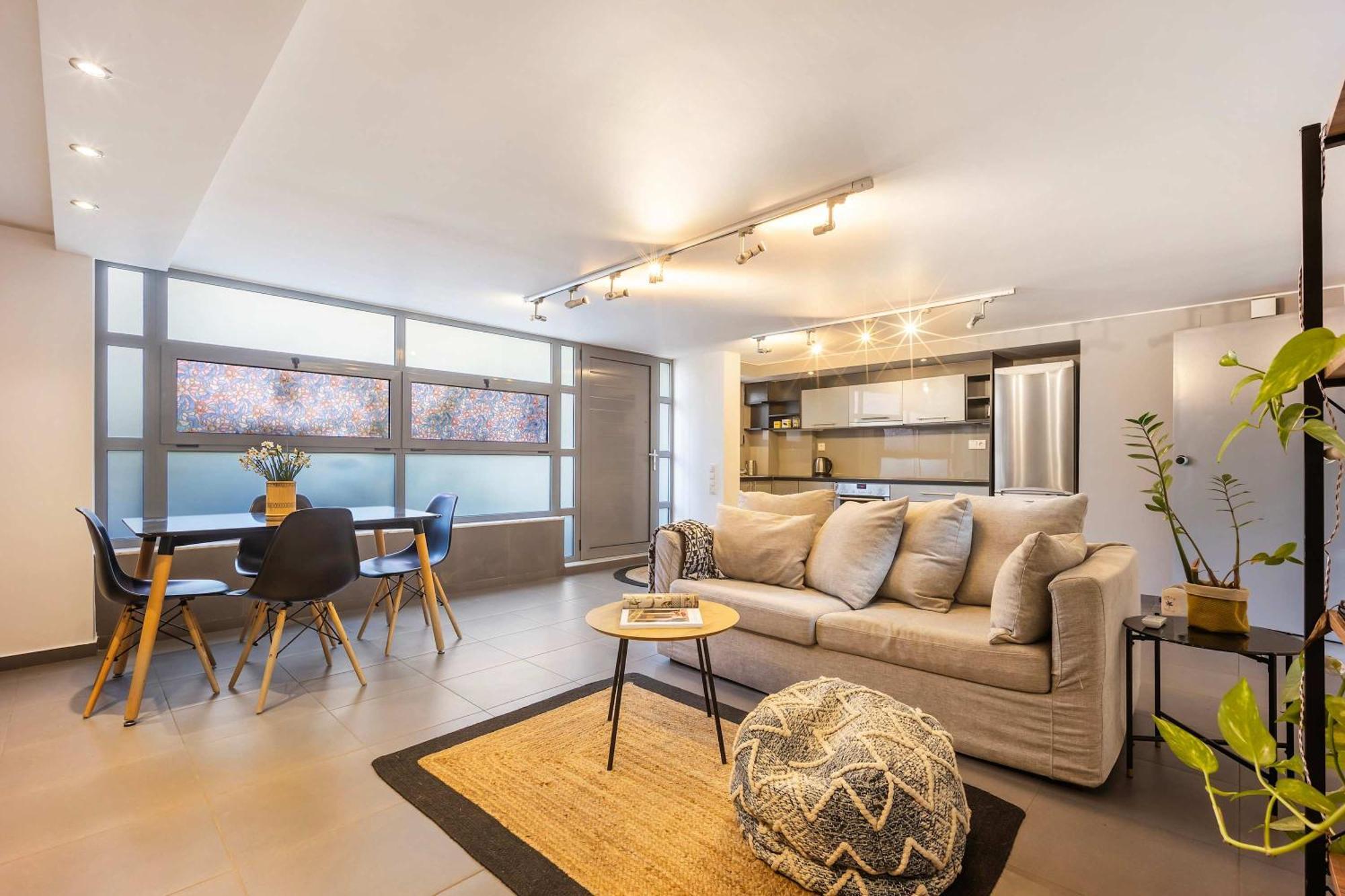 Gazi Urban Residence Atene Esterno foto